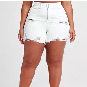 Fashion to figure High-Rise Curvy Shorts